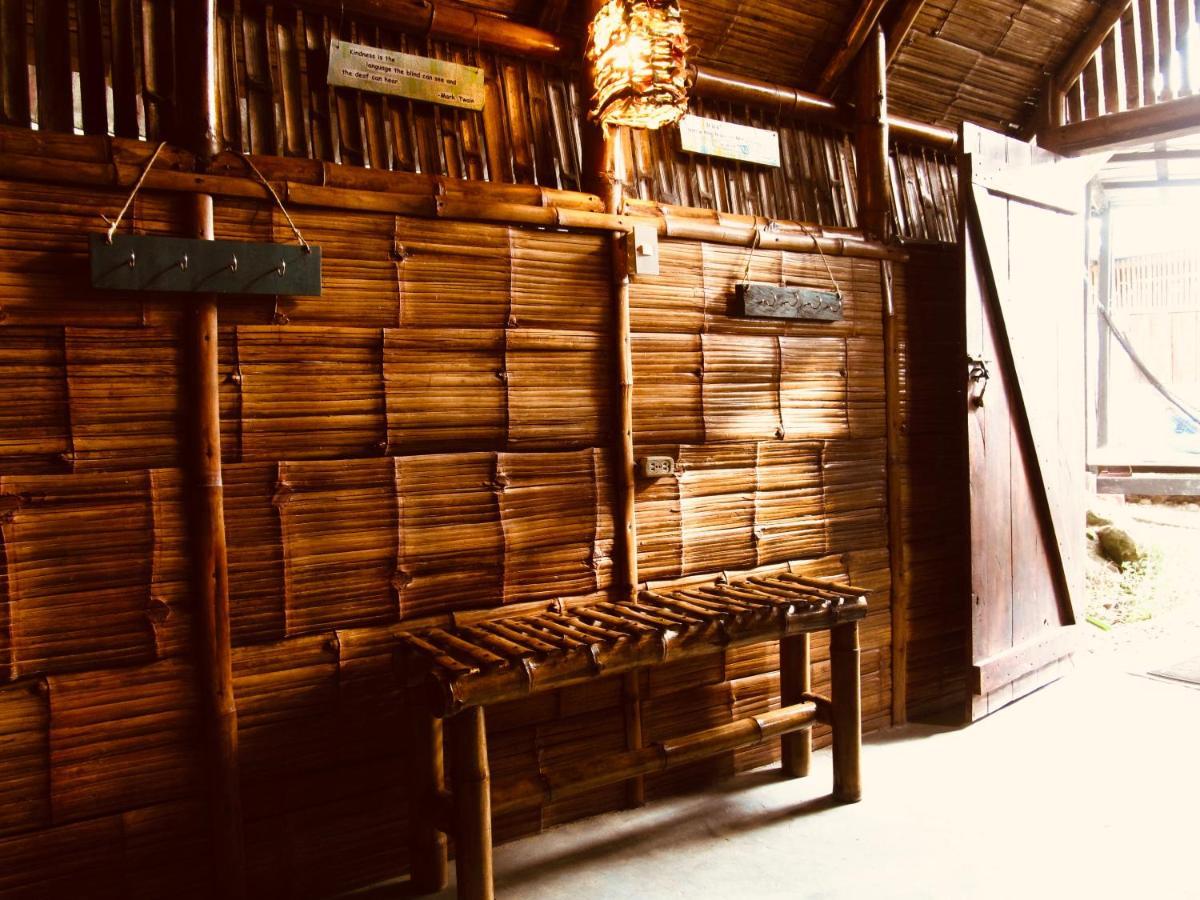 The Mudhouse Hostel Момпиче Екстериор снимка