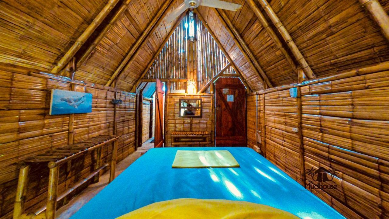 The Mudhouse Hostel Момпиче Екстериор снимка