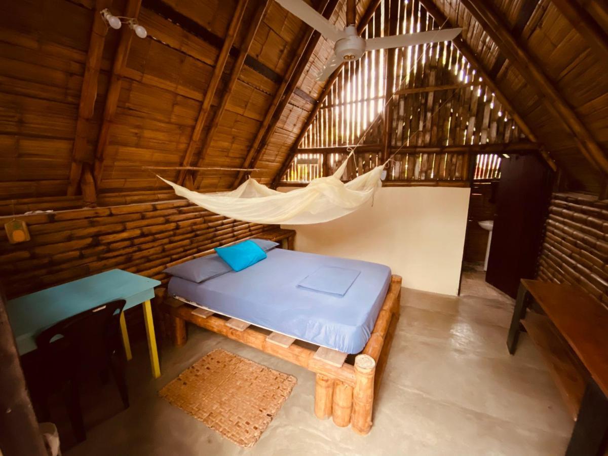 The Mudhouse Hostel Момпиче Екстериор снимка