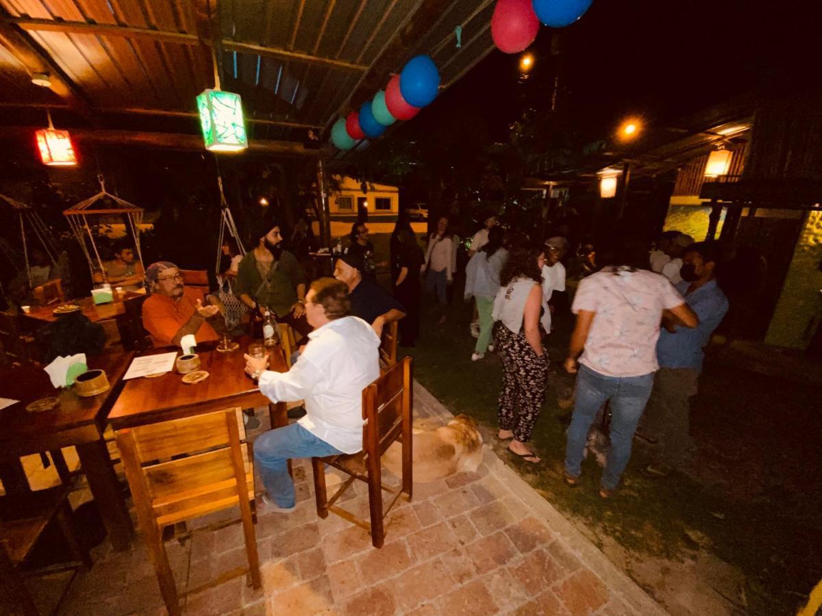 The Mudhouse Hostel Момпиче Екстериор снимка